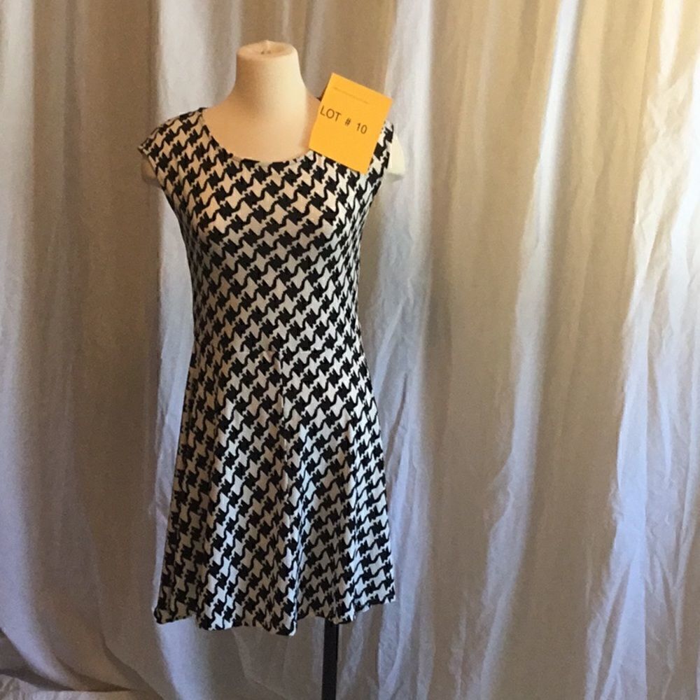 Ladies skater style pull on dress in small GEORGE